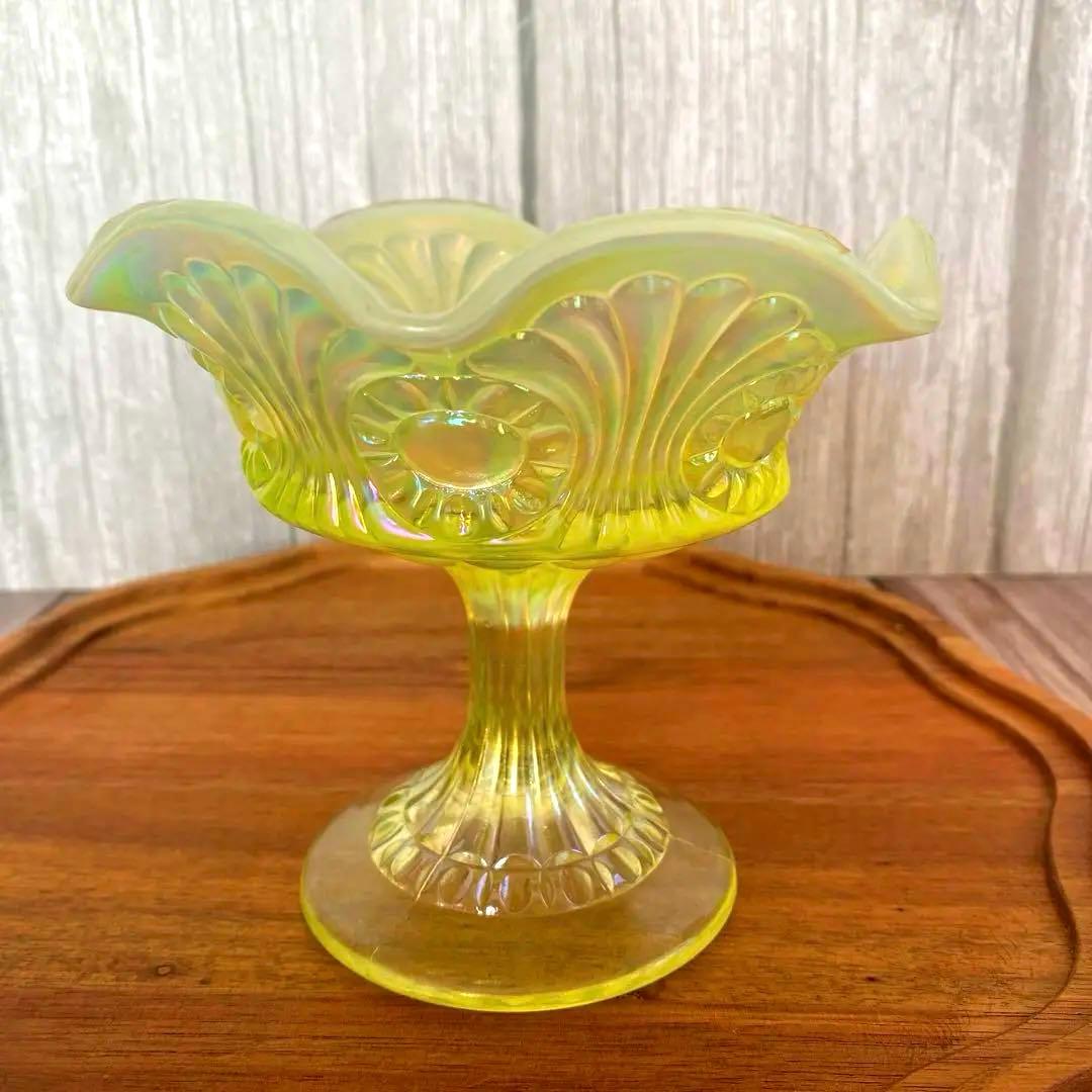 フェントン　ウランガラス　トパーズオパールセント　虹色