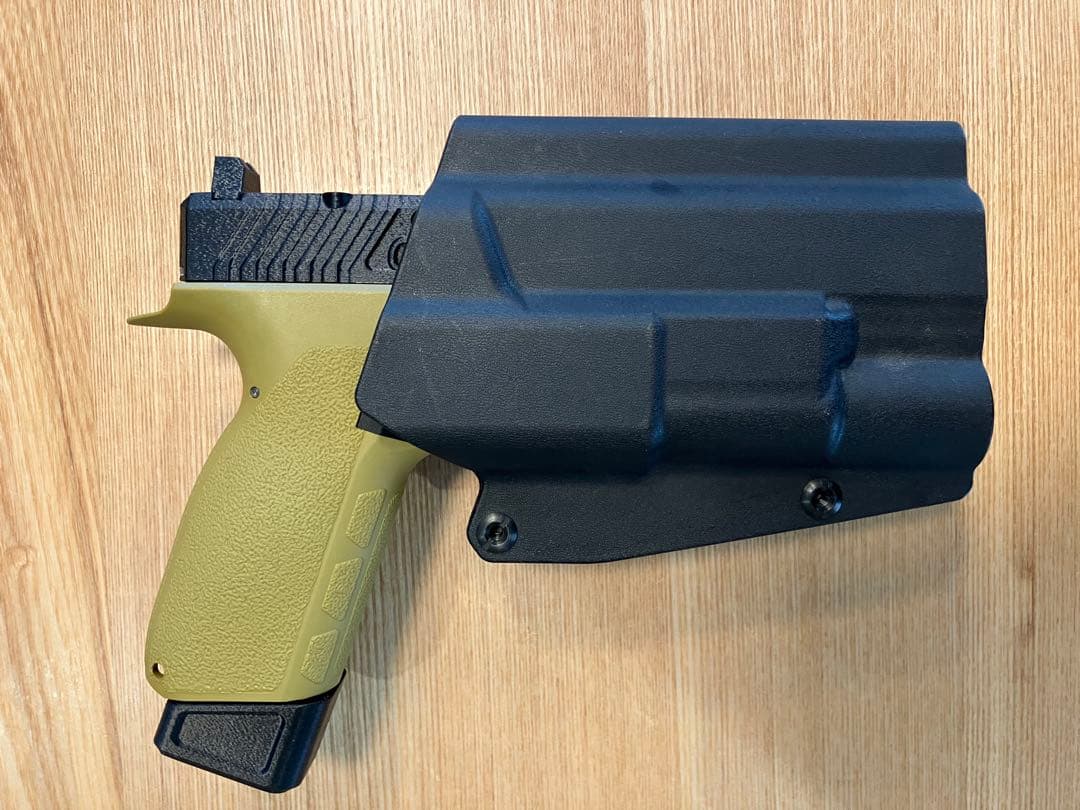 東京マルイ　ガスガン　グロック17外装カスタム　カイデックスホルスター　セット