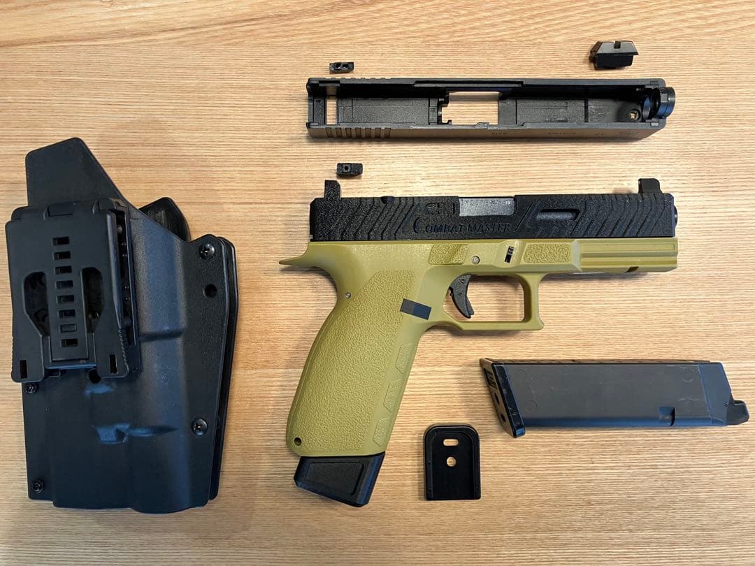東京マルイ　ガスガン　グロック17外装カスタム　カイデックスホルスター　セット