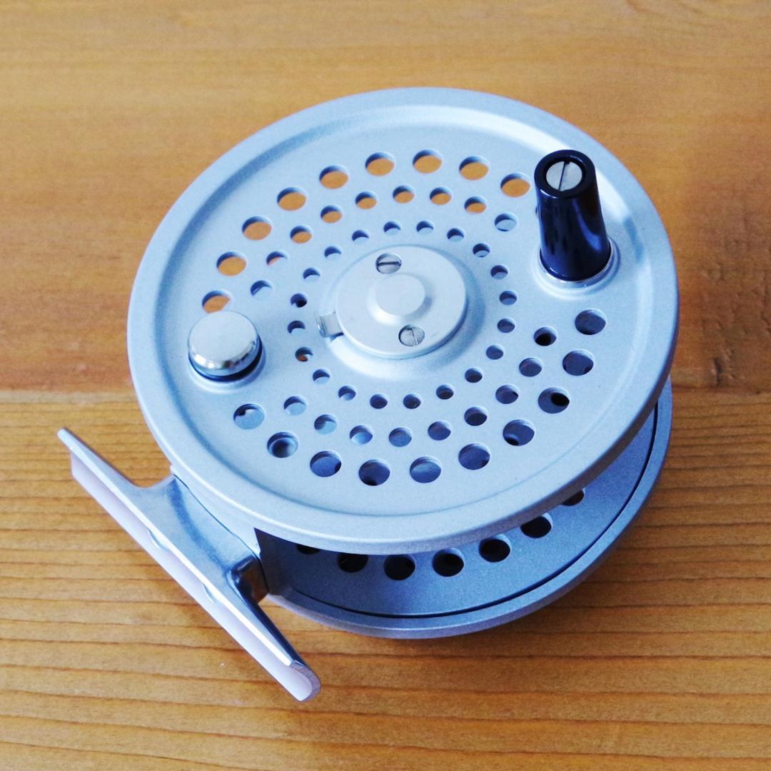 ORVIS バテンキル 8/9 フライリール シルバーシリーズ