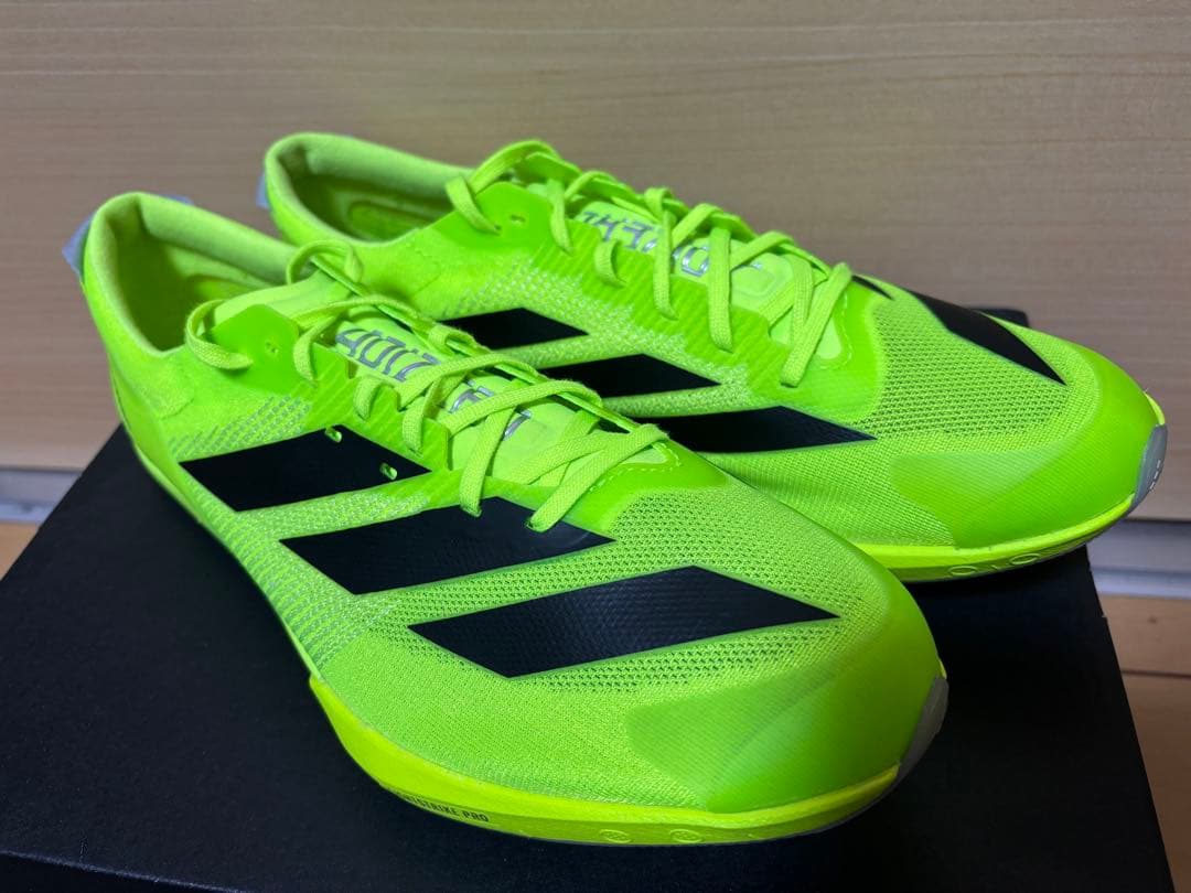 アディゼロフィネス 27.5cm 蛍光イエロー