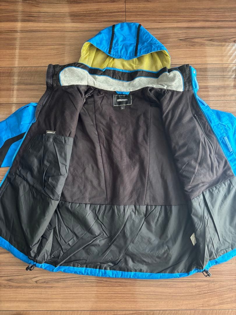 【美品】GOLDWIN・MOUNTAINHARDWEARスノーウェア Lサイズ