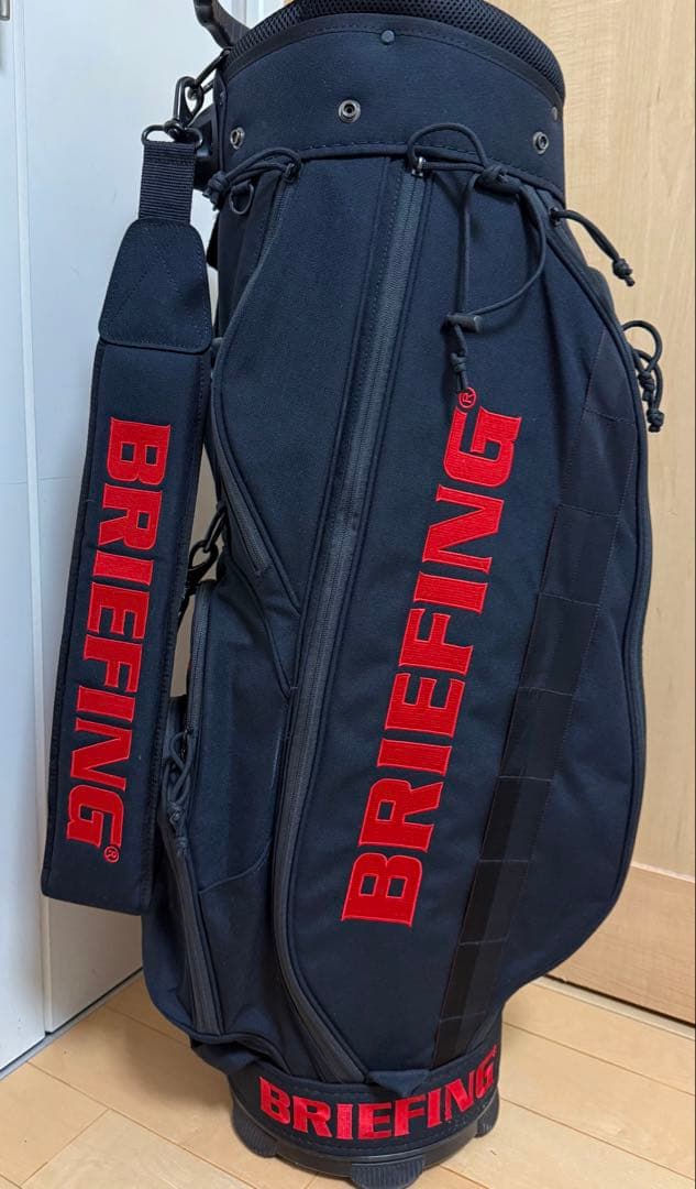 美品★ブリーフィング★キャディバッグ★ゴルフ★BRIEFING★ゴルフバッグ★黒