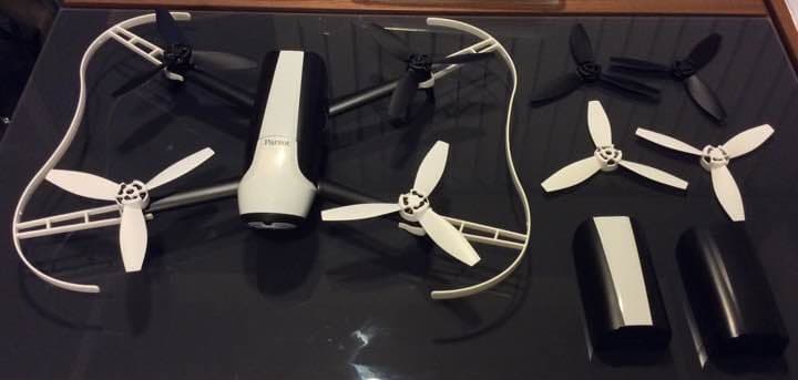 Bebop drone2 skycontroller + キャリーバッグetc