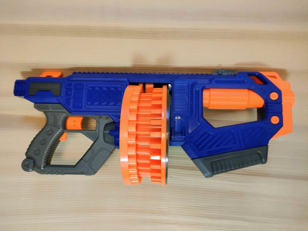 ナーフ　Dartzone　Tomahawk　トマホーク　ダートゾーン