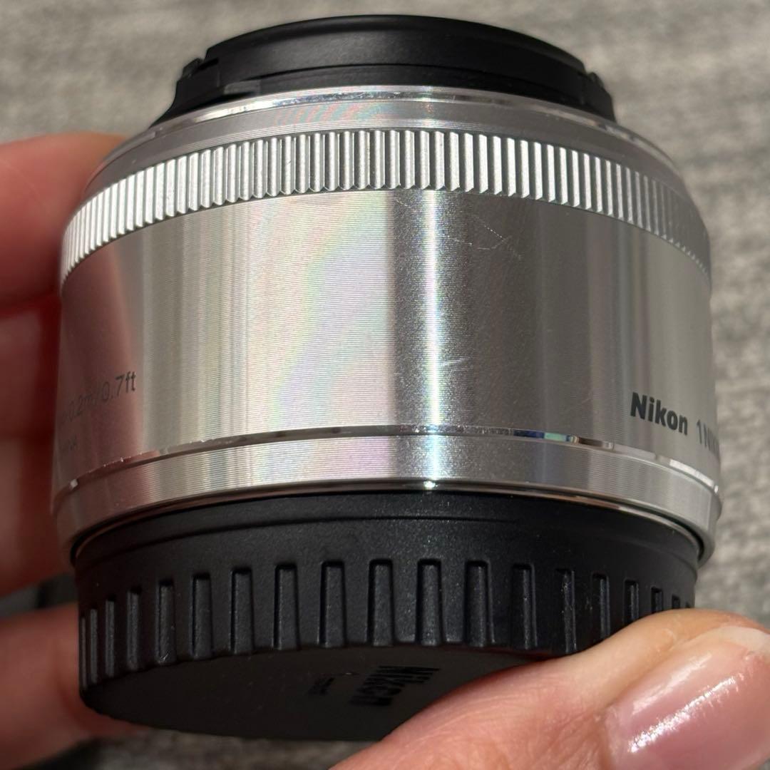 T*i様 Wi-Fi搭載 Nikon 1 j5 ダブルレンズキット　ミラーレス一