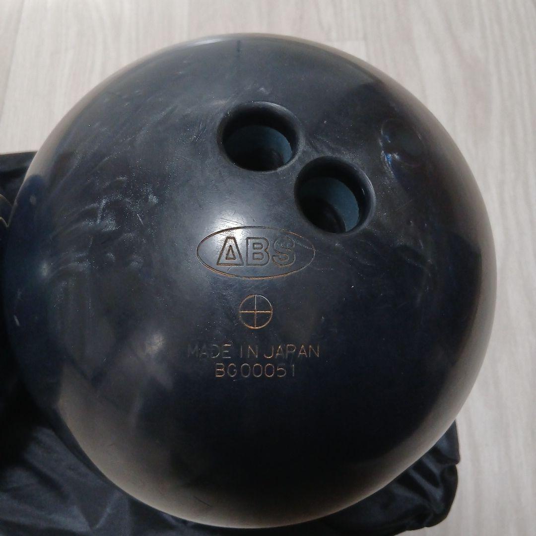 ブラックウィドウとウルトラベンド ボウリングボールセット