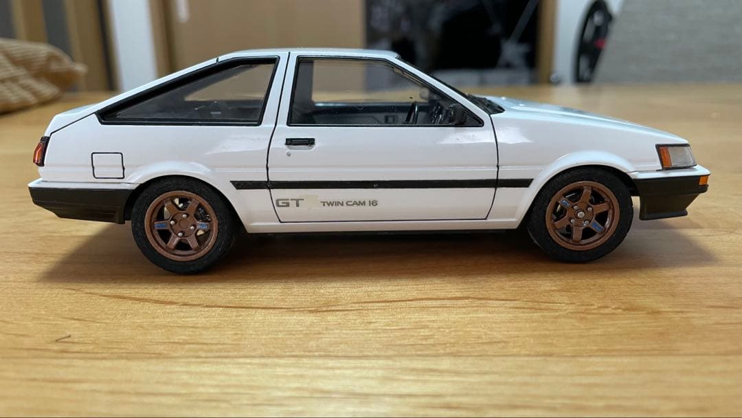 アオシマ　AE86 カローラレビン後期　GTV仕様