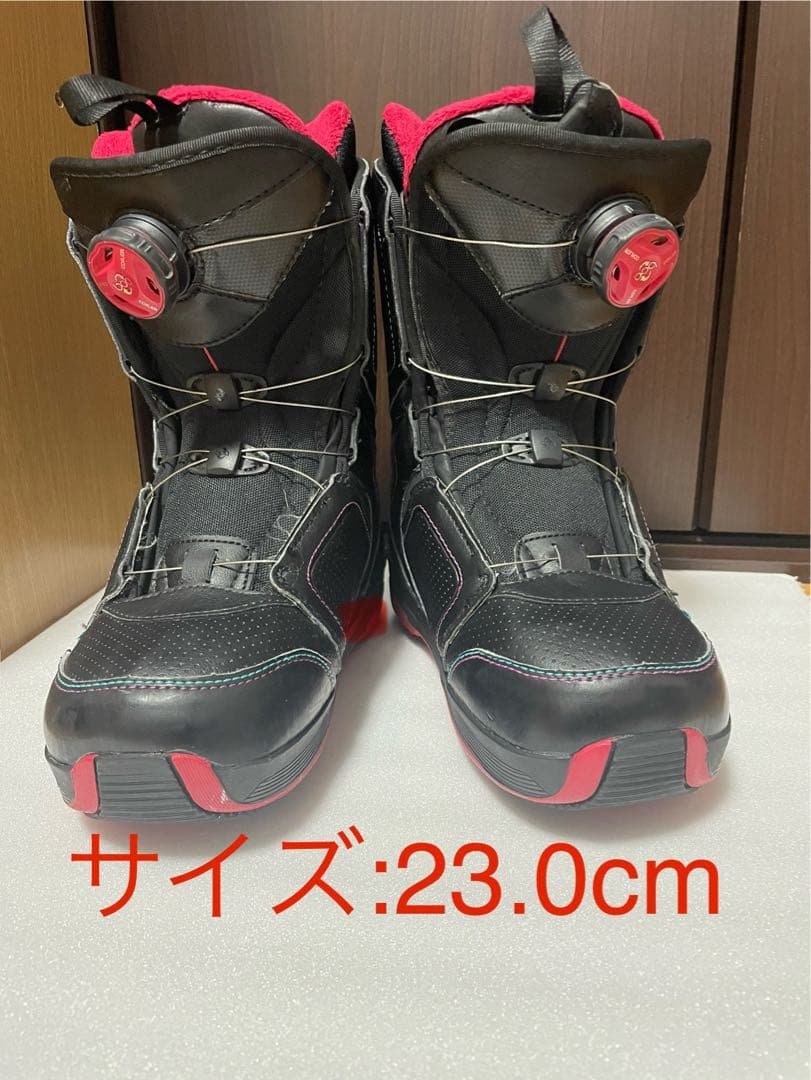 Salomon スノーボードブーツ 女性用 黒/ピンク 23