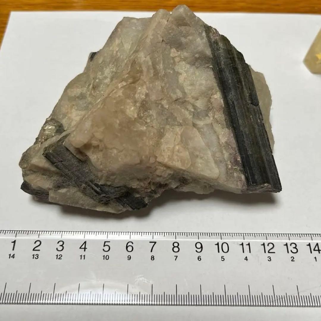 石英母岩ブラックトルマリン