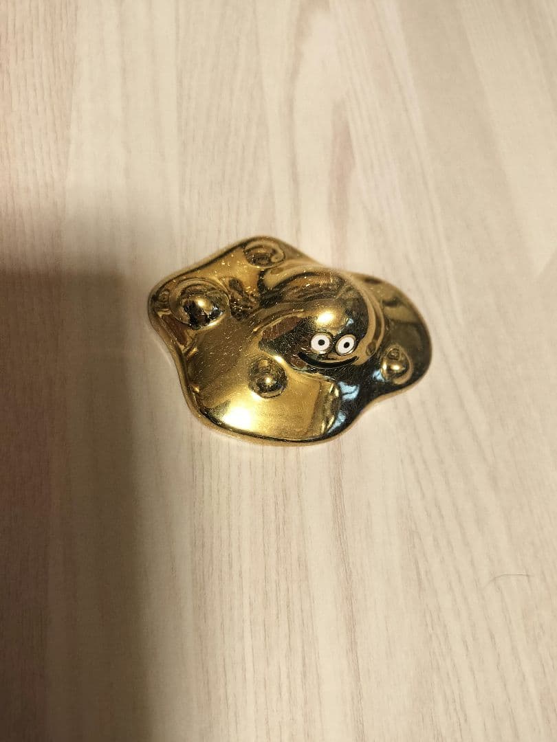 ドラゴンクエスト はぐれメタル 30周年記念 メタリック ゴールド