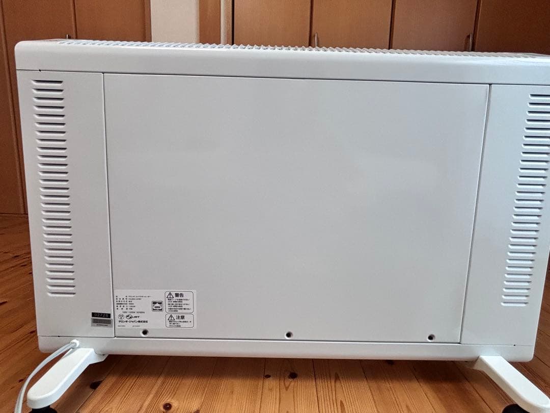 デロンギ　コンベクターヒーター　パネルヒーター