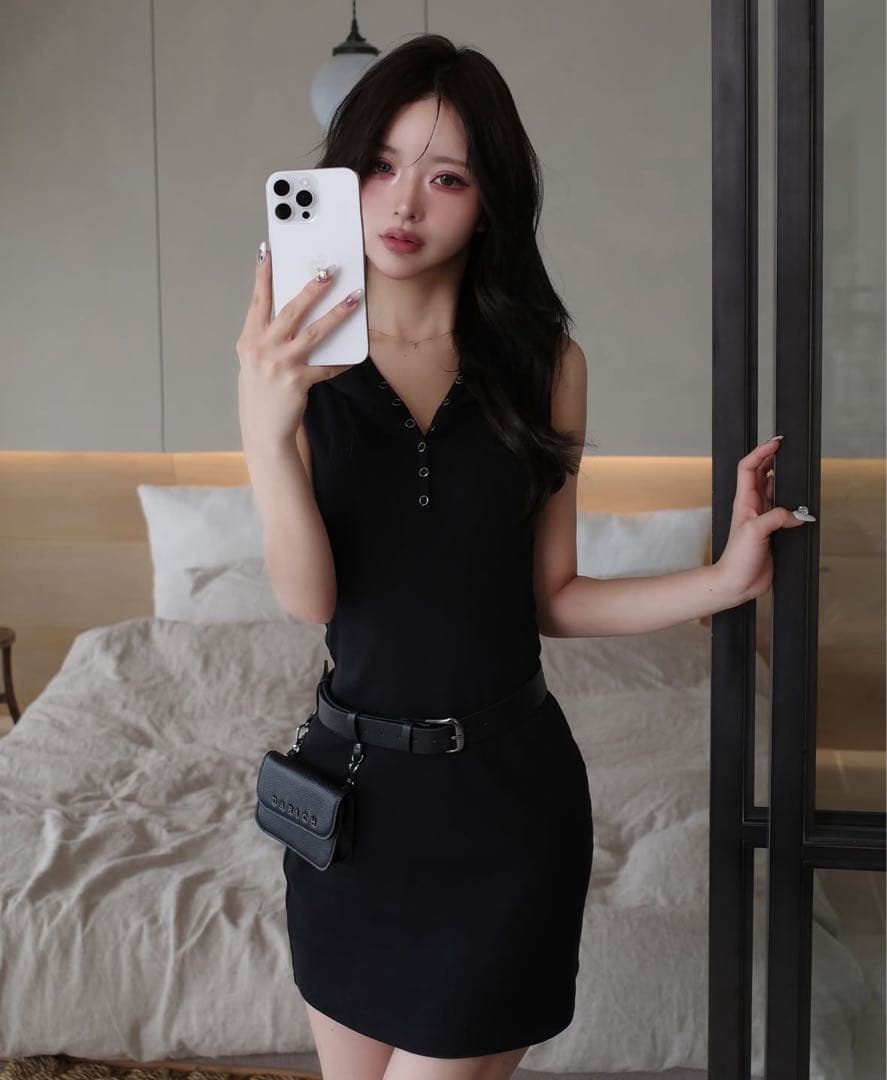 Darich ヘンリーネックフードミニワンピース