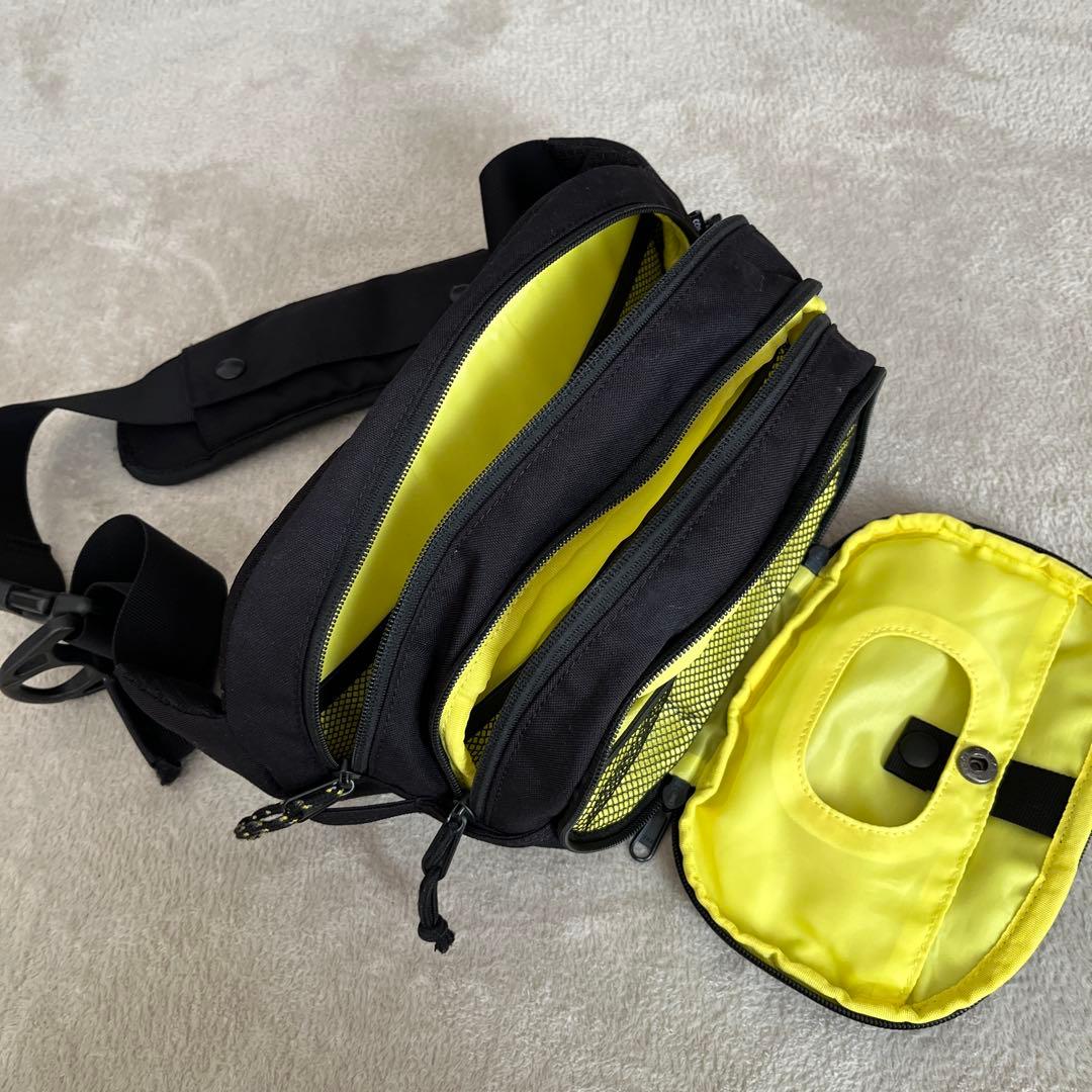 hugoo ヒップシート ブラック