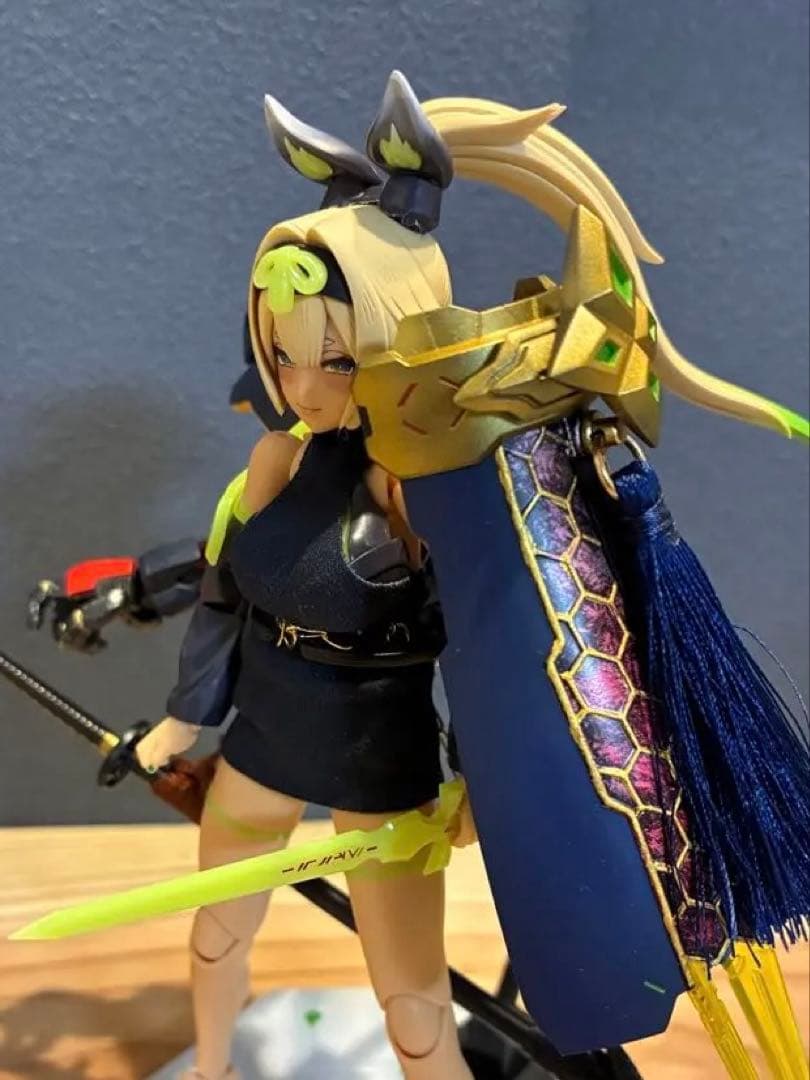 メガミデバイス　退魔師のお姉さん