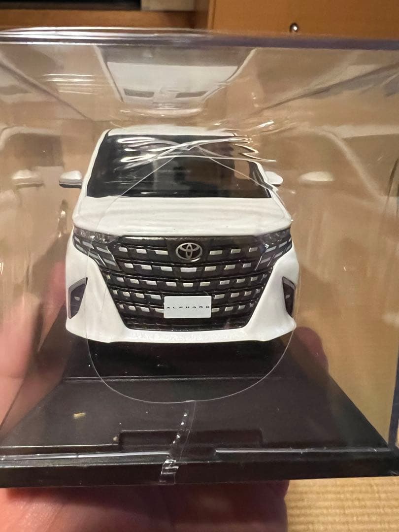 【非売品】トヨタ アルファード 1/30 ミニカー