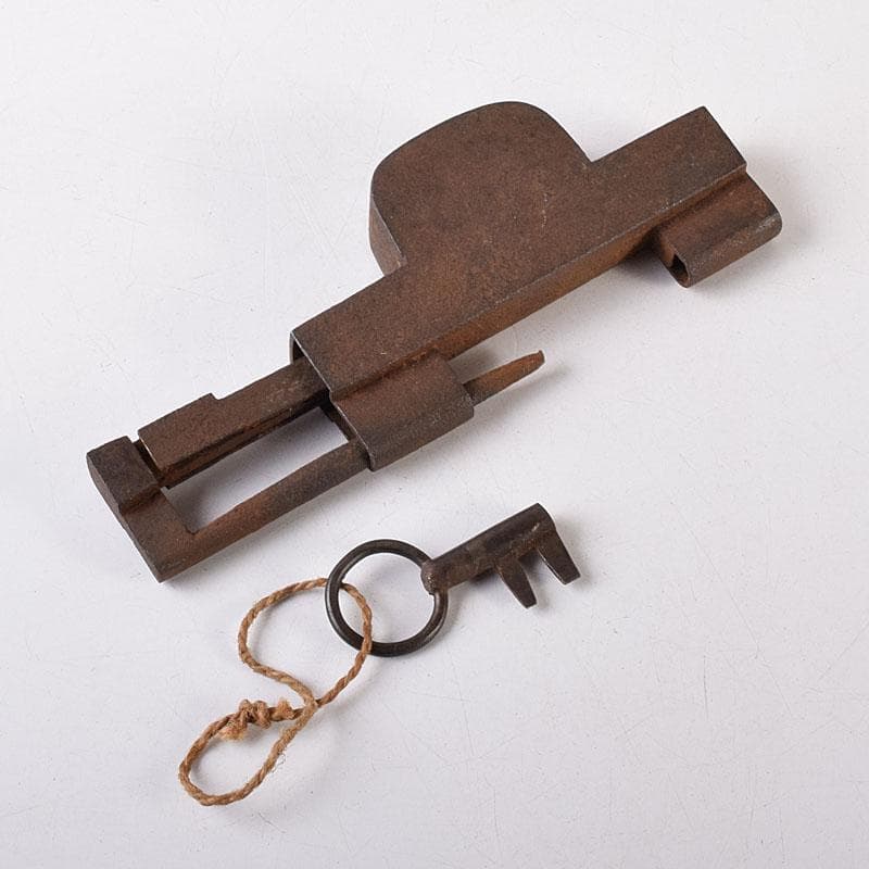 古民具　古鉄　古い錠前　鍵　2点　V　R8682