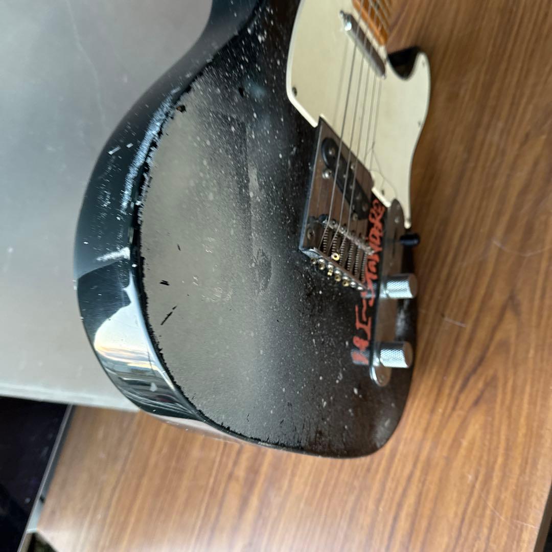 Fender Telecaster Standard ブラック・スプラッター