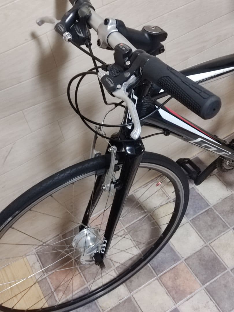 全国送料無料　GT　クロスバイク　Tachyon　タキオン　レアモデル