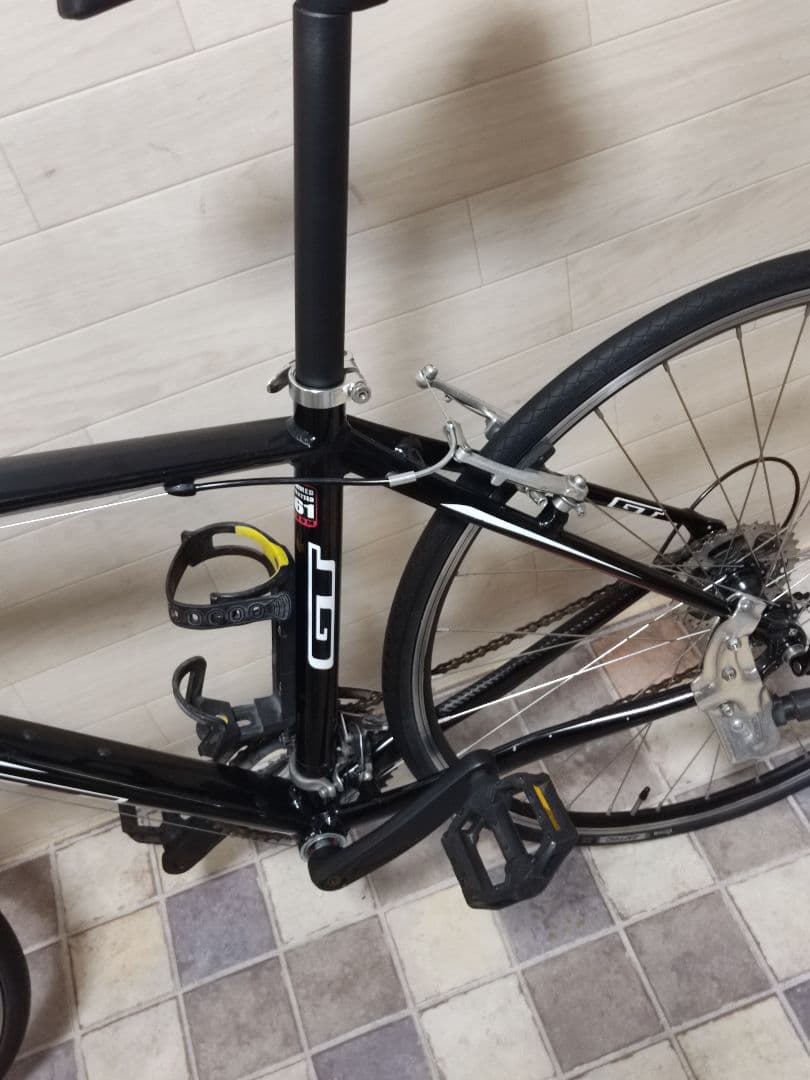 全国送料無料　GT　クロスバイク　Tachyon　タキオン　レアモデル