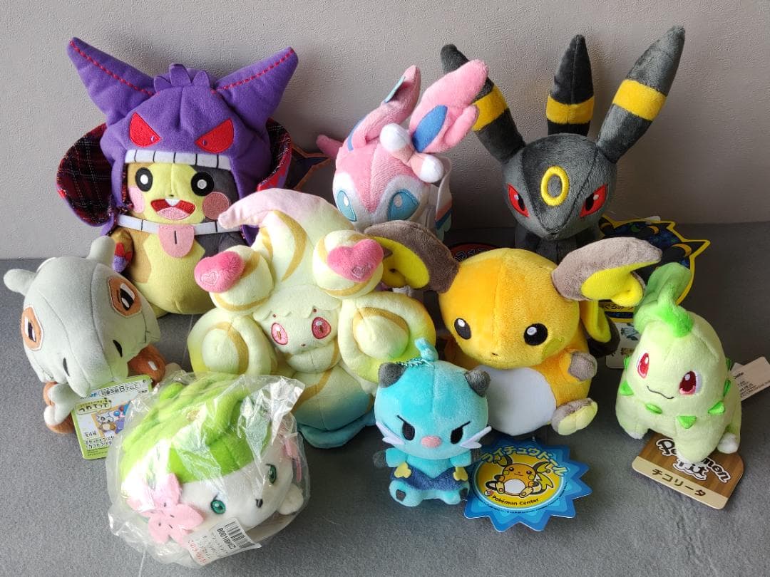 ポケモン　ぬいぐるみまとめて　フタチマル　マホイップ　ライチュウドール　他
