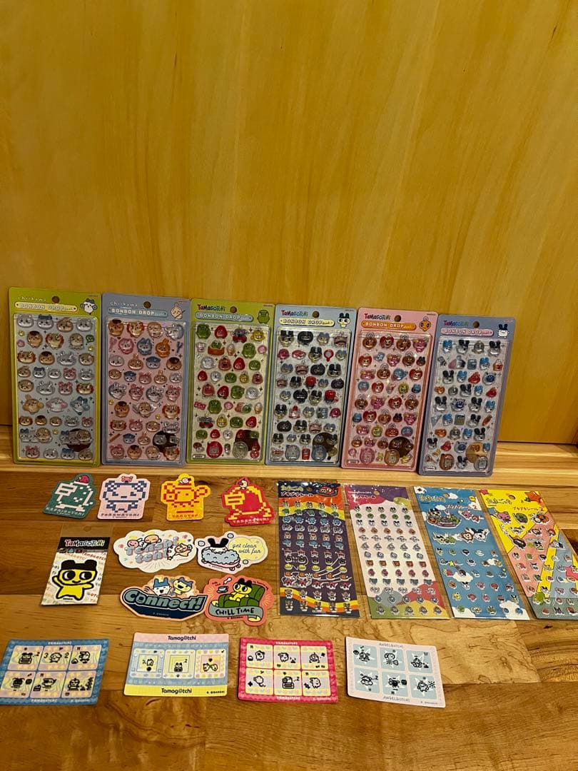 国内正規品　ボンボンドロップシール　たまごっち　ちいかわ　ダイカットステッカー