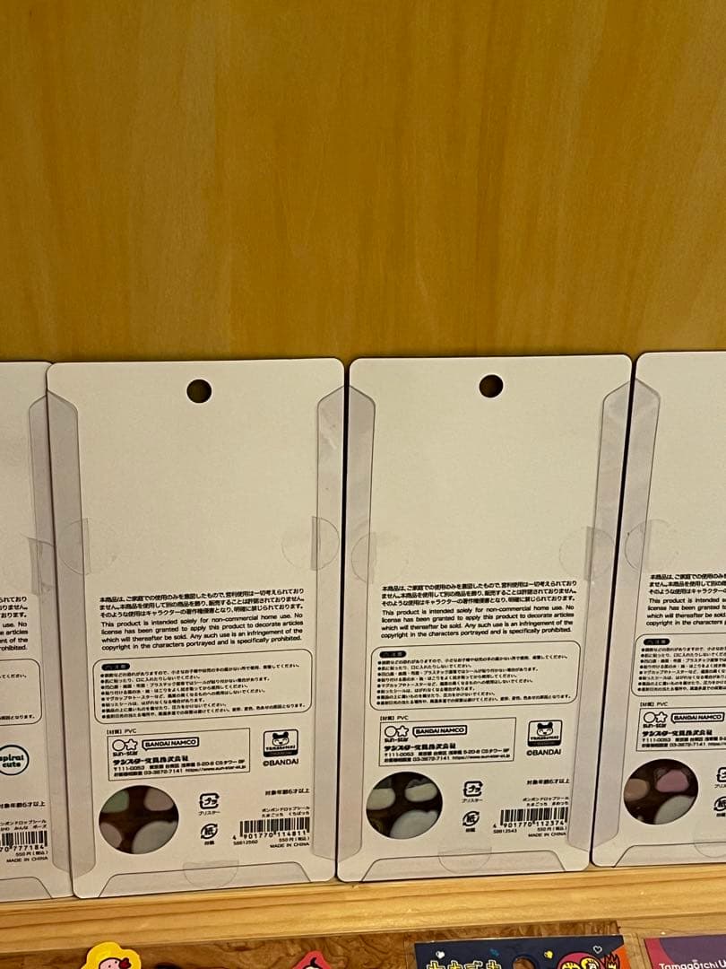 国内正規品　ボンボンドロップシール　たまごっち　ちいかわ　ダイカットステッカー