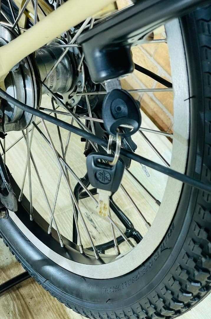 破格　ヤマハ　バビー　クリーム系　子供乗せ電動アシスト自転車 H1454