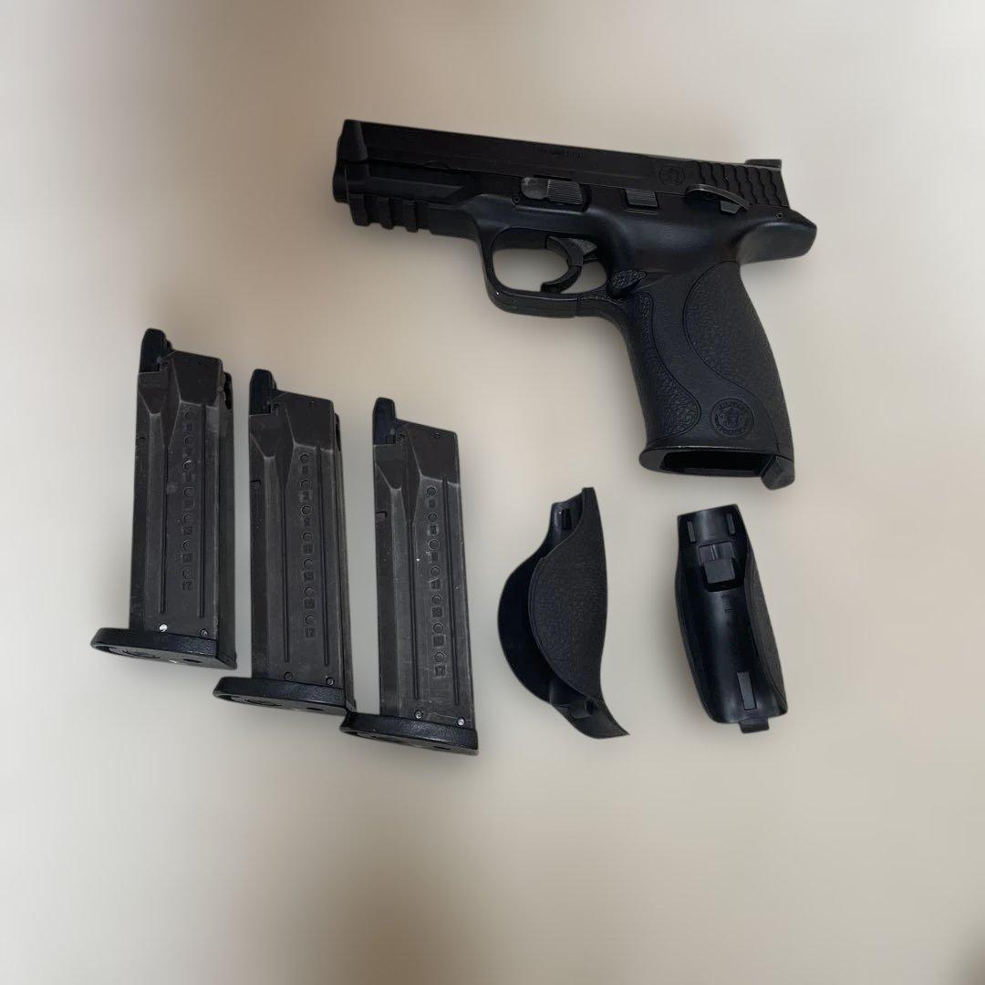 M&P ガスガン 3マガジン付き