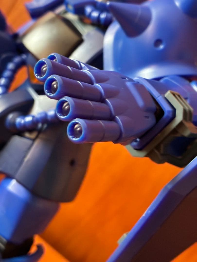 HY2M 1/60 MS-07B グフ【組立済み】