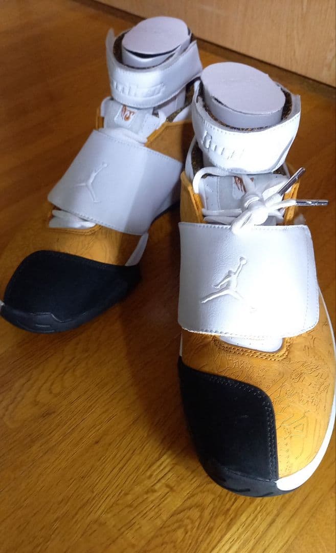 値下げ　未使用AirJordan xx(20)20周年モデル白/黄金/黒