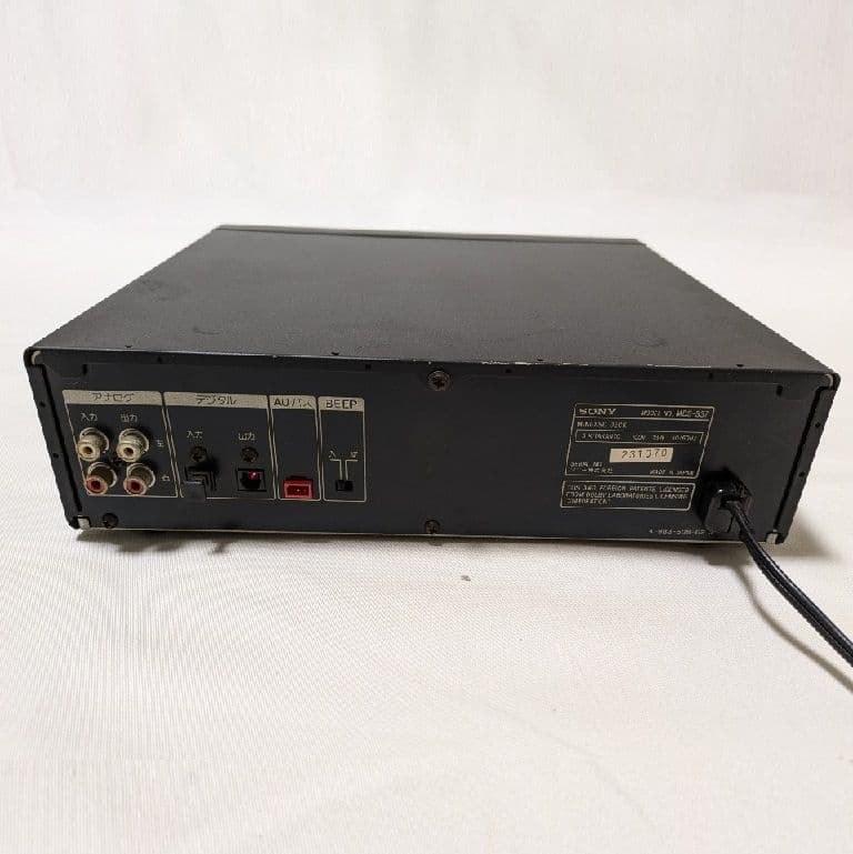MDデッキ　SONY MDS-S37　MDプレイヤー/レコーダー(リモコン付属)