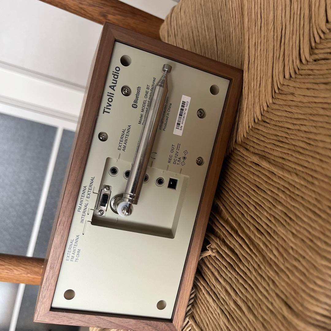 Tivoli Audio モデルワン ウォルナット材