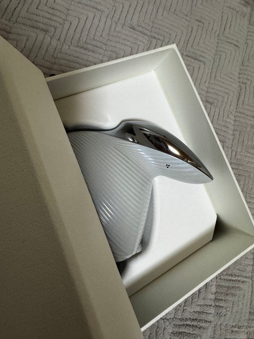 リファ ビューティックヘッドスパ ホワイト