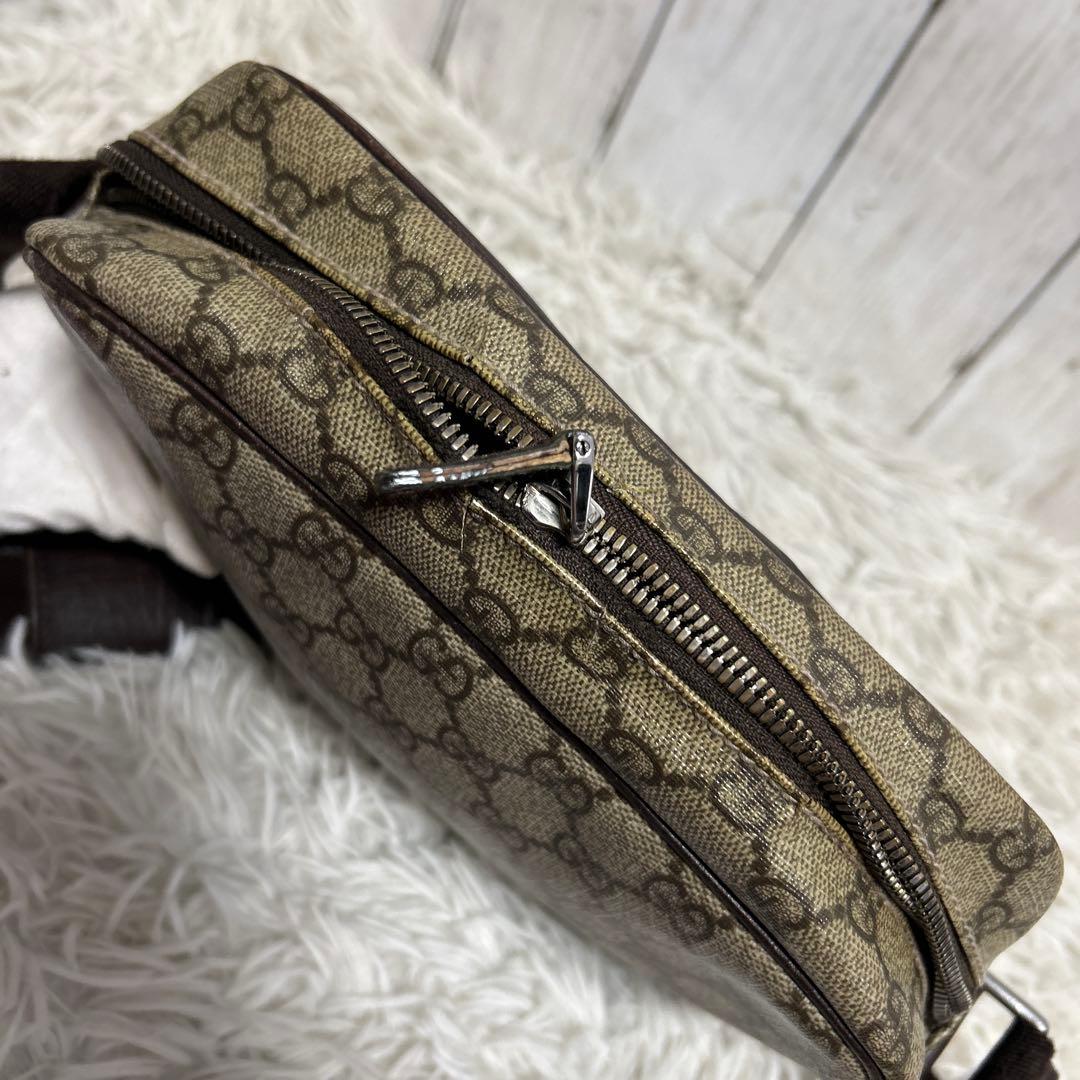訳あり　GUCCI GGスプリーム　レザー　ショルダーバッグ　ロゴ