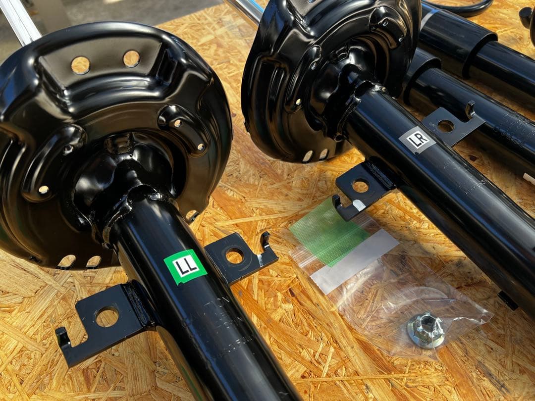 最終値下げ　日産 ニッサン T32 エクストレイル 純正 サス　 新車外し 美品