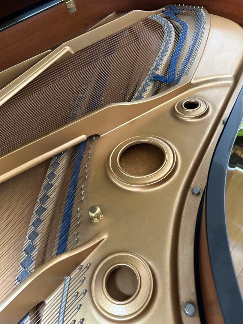 カワイ　グランドピアノ　KG-5D