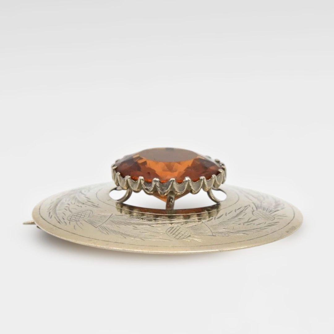 スコットランドのブローチ　キルトの留め具　アザミ模様　s0917