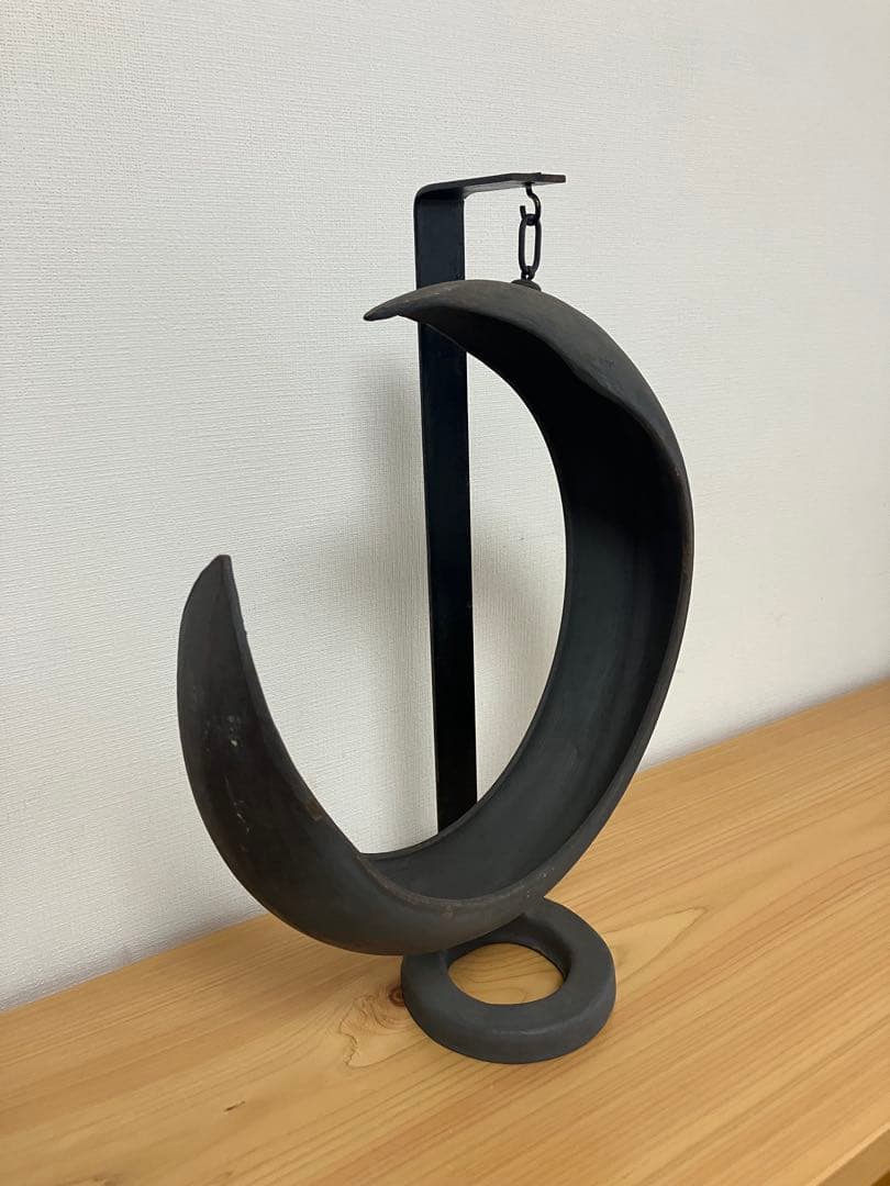 和モダン金属製抽象置物 三日月