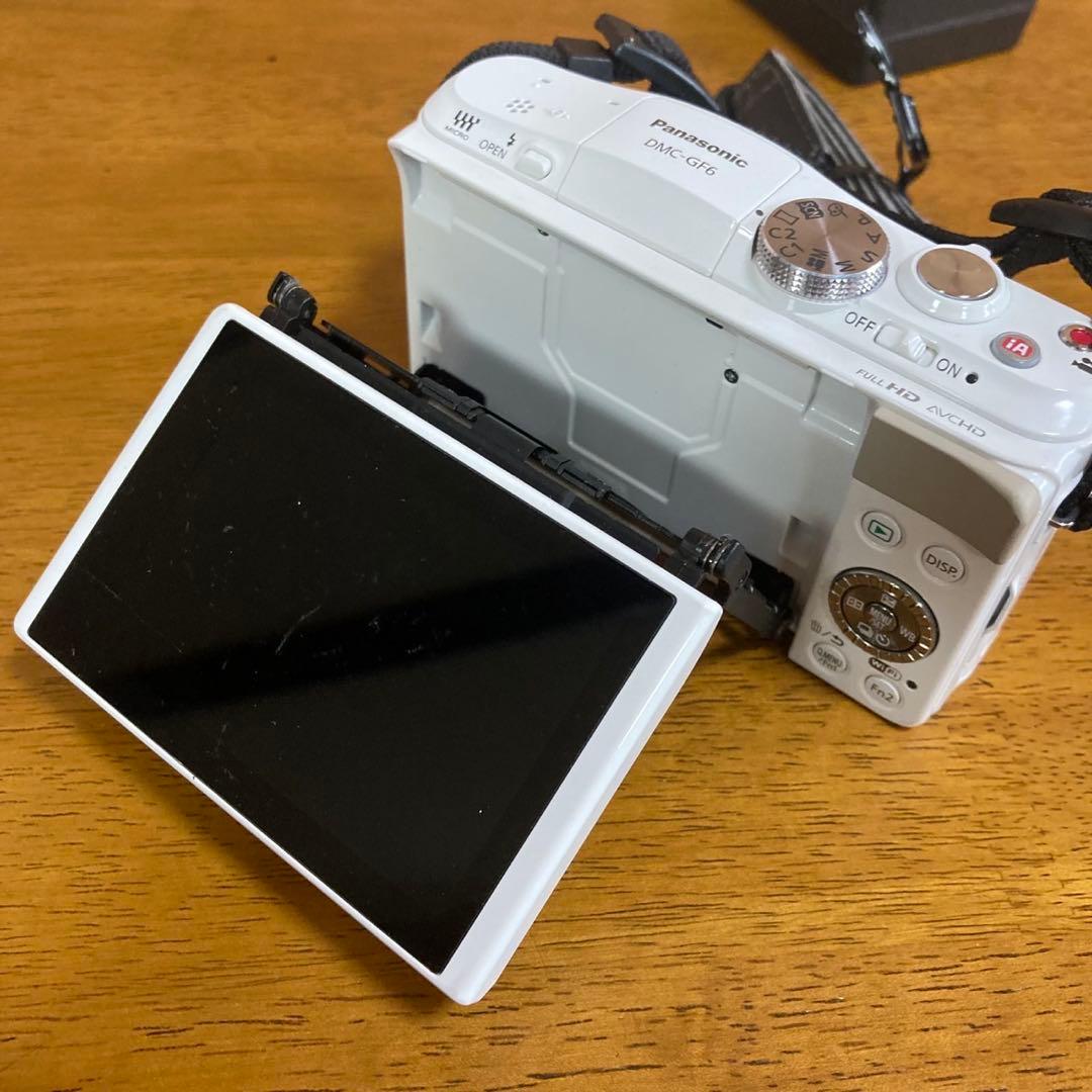 Panasonic LUMIX GF6 DMC-GF6 ホワイト