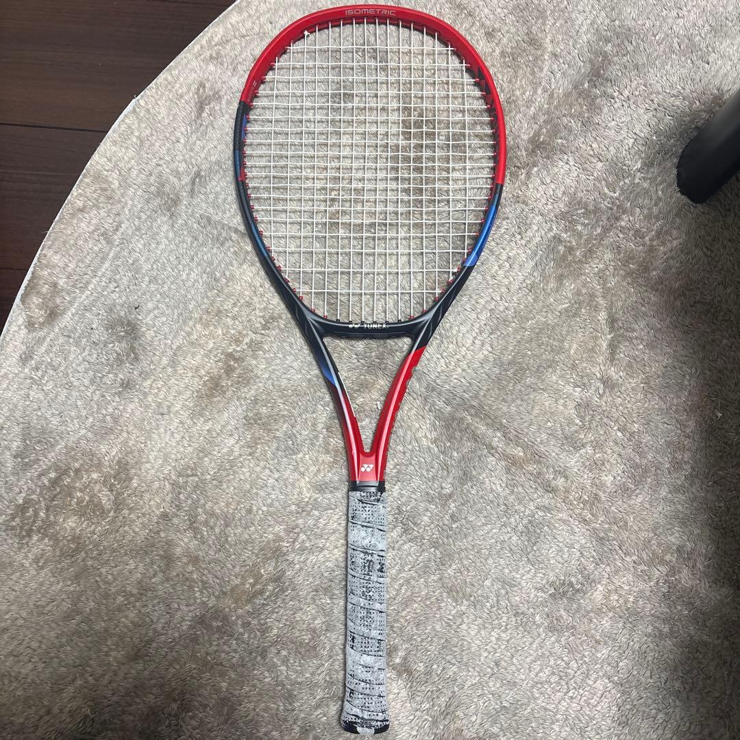 VCORE 98 硬式テニスラケット レッド