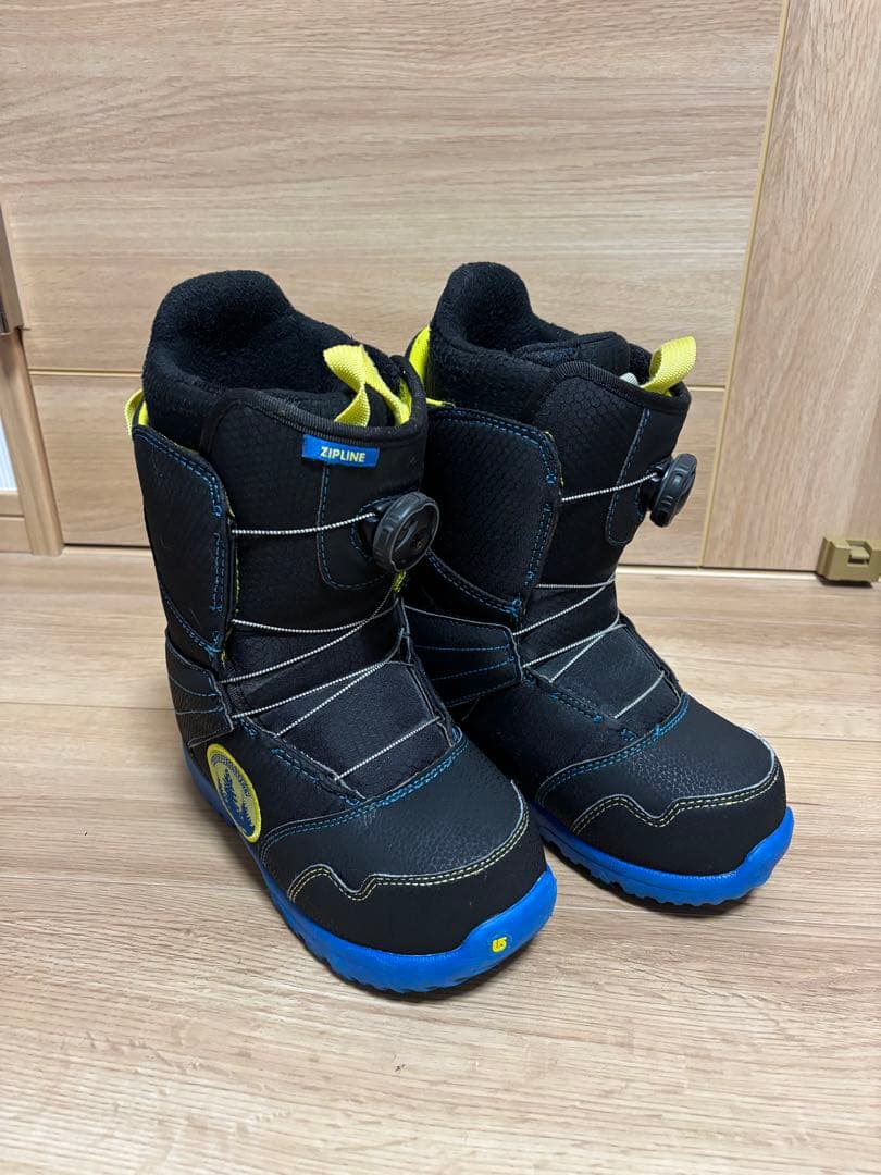 22センチ　Burton スノーボードブーツ 子ども用 黒/青/黄色