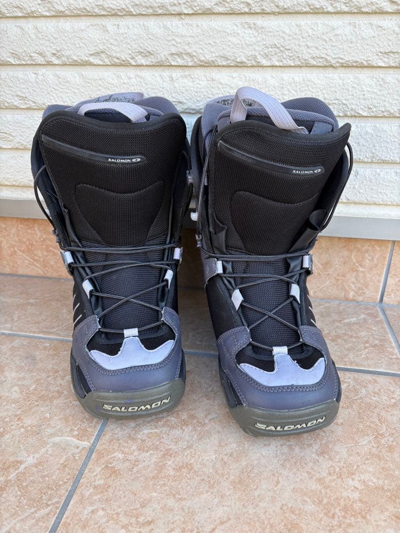 SALOMON スノーボードブーツ 24センチ女性用 ブラック/グレー
