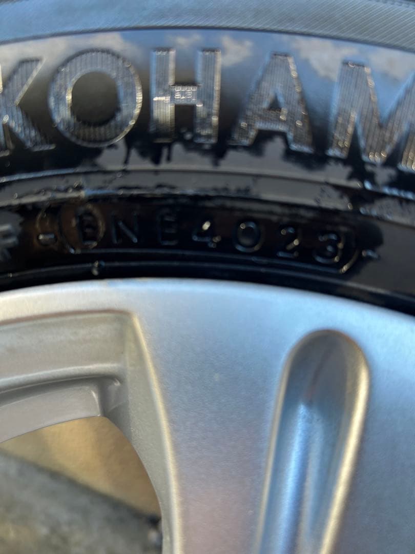 Yokohama スタッドレスタイヤ 13インチ ホイールセット　2023年製