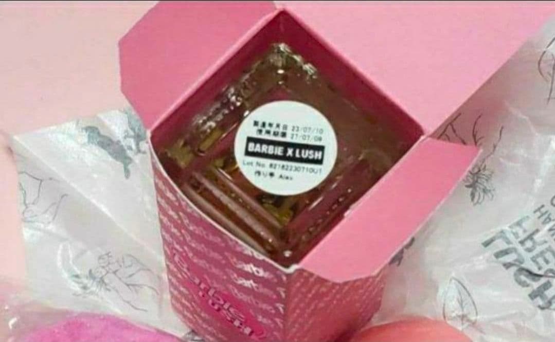 廃盤レア LUSH ラッシュ バービーコラボ 香水 石鹸 バスボム 3点セット