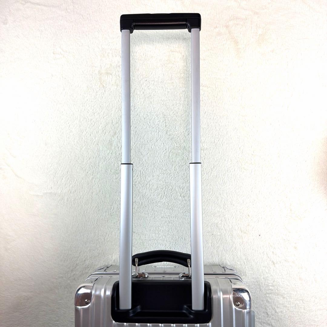 リモワ クラシック キャビンS 33L 機内持ち込み アルミ 正規品