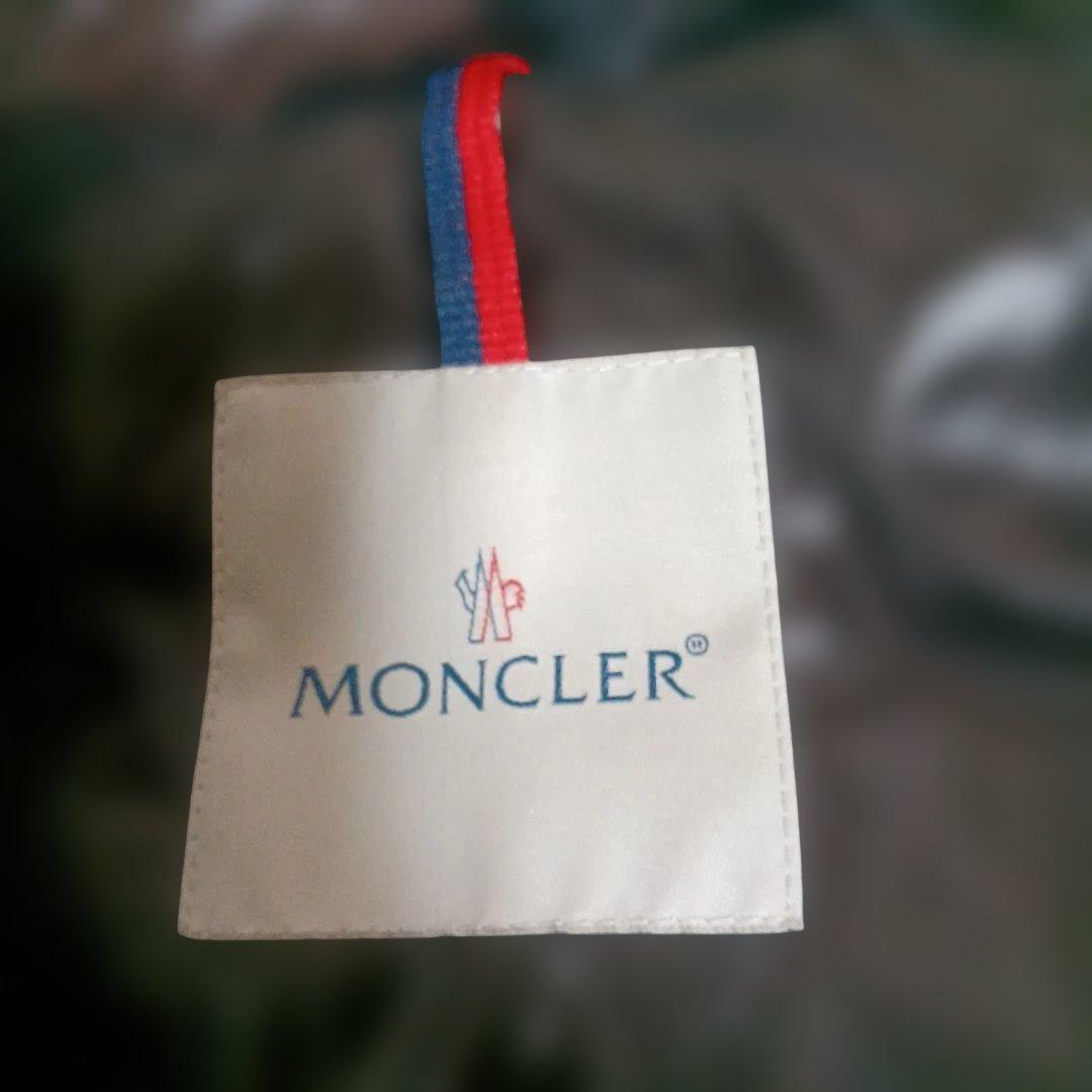 MONCLER 迷彩 ダウンベストサイズ3 (国内正規品)