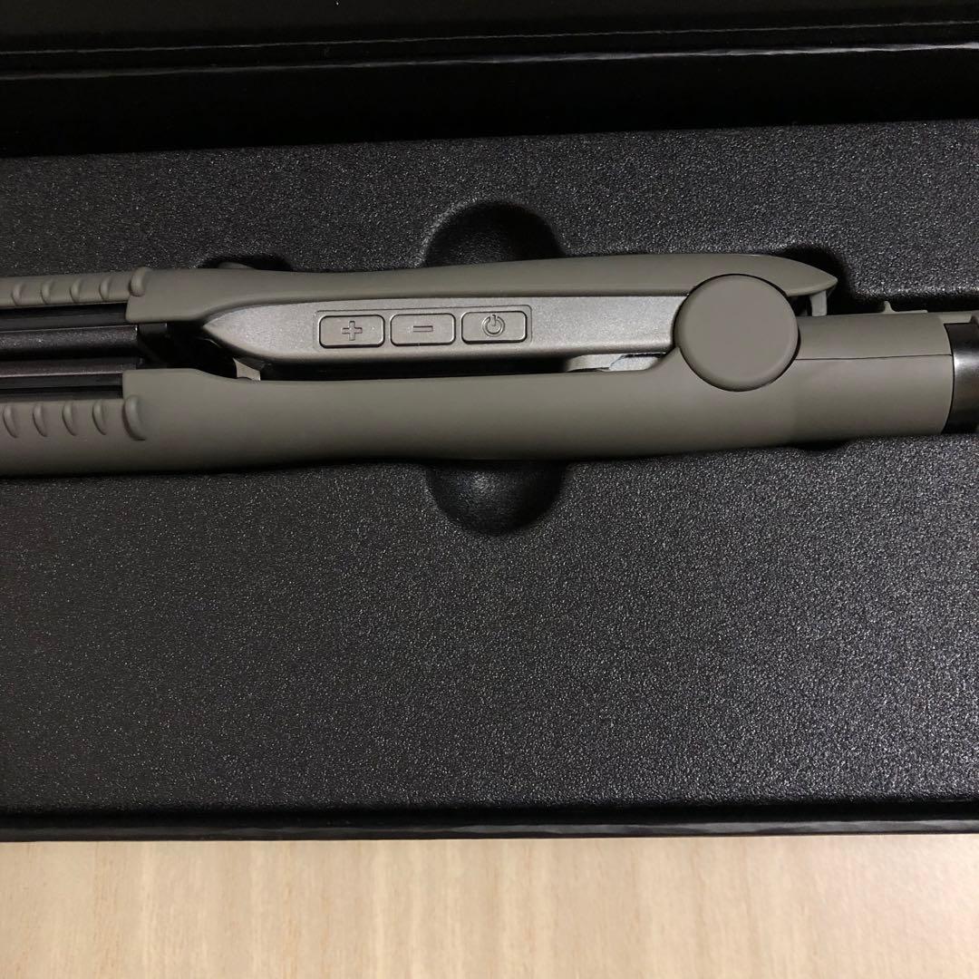 【美品】クレイツ マグネットヘアプロ ストレートアイロンS