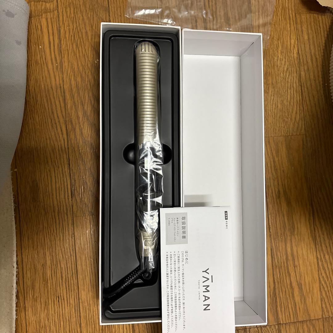 〈新品未使用〉YAMAN スムースアイロンフォトイオンプラスゴールドYJHB6