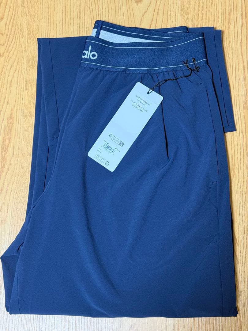 【正規品】Alo Yoga ボトムス トラウザー ネイビー Mサイズ